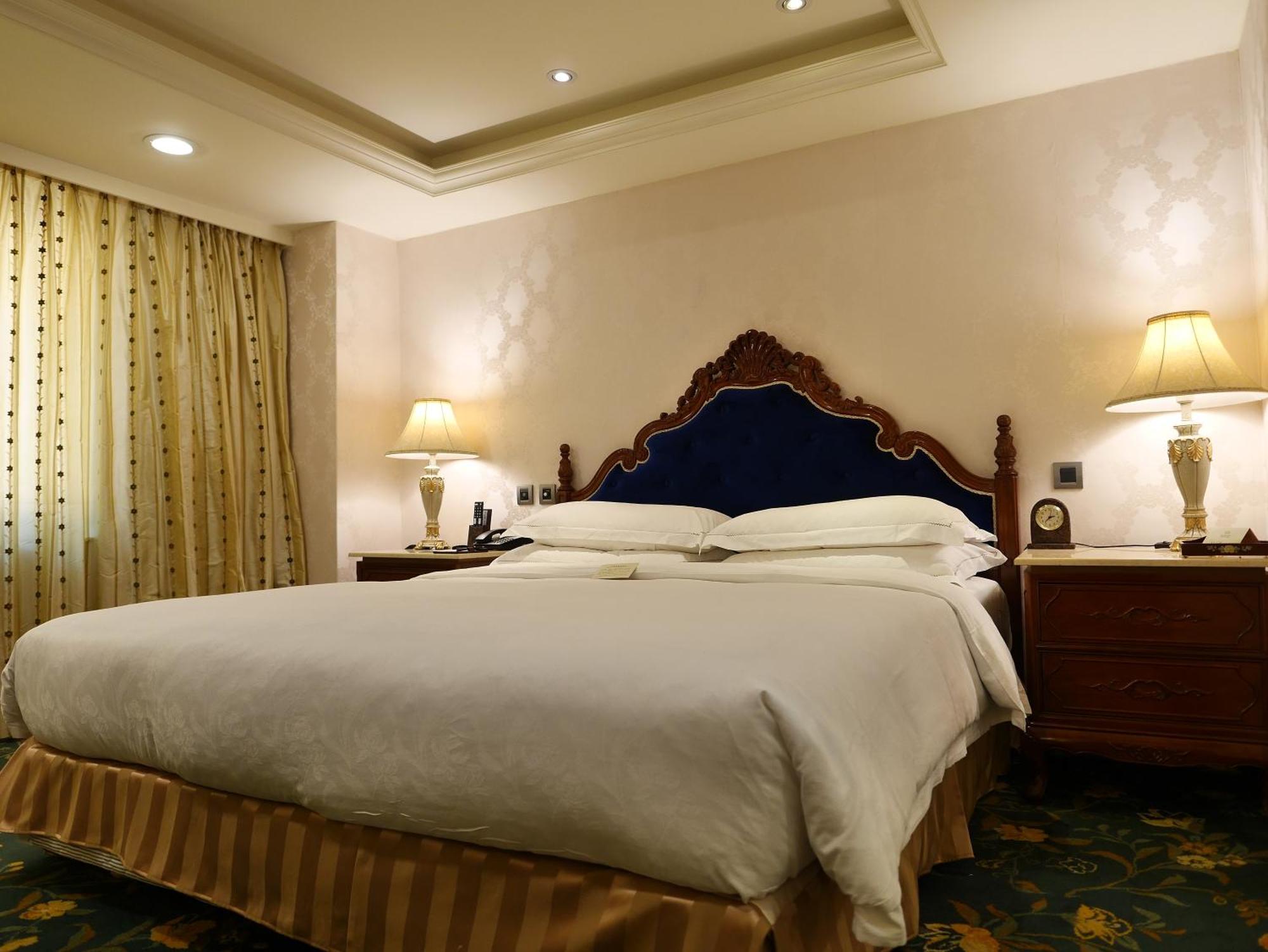 Royal Seasons Hotel Taipei ‧ Nanjing W. Экстерьер фото