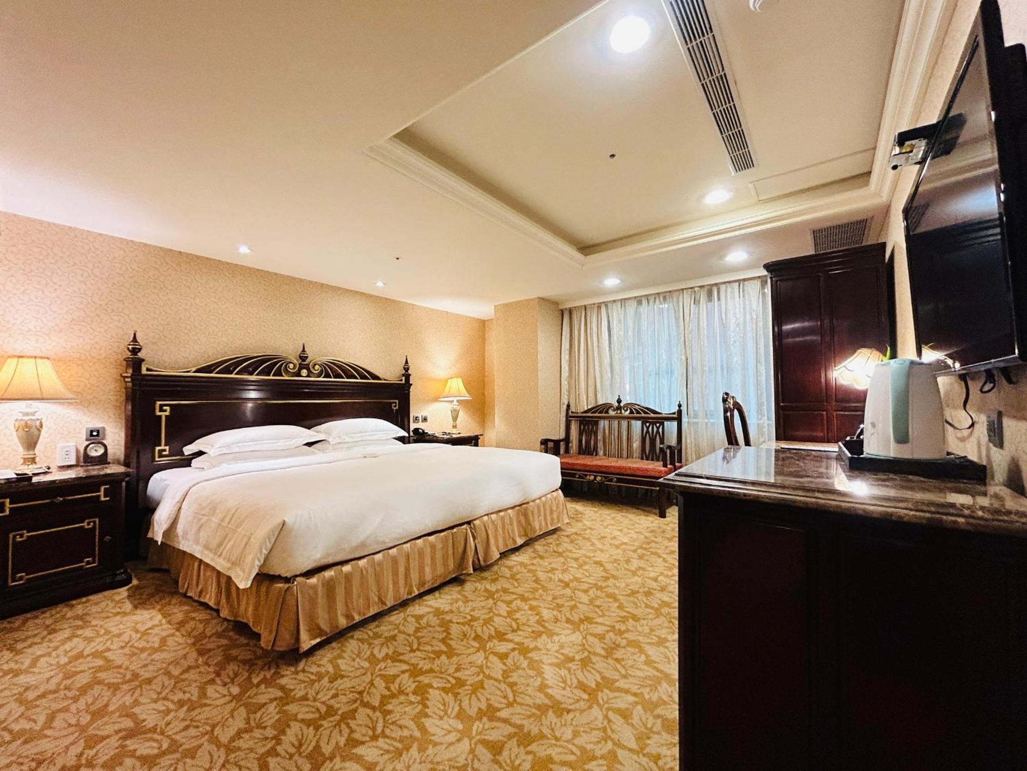 Royal Seasons Hotel Taipei ‧ Nanjing W. Экстерьер фото