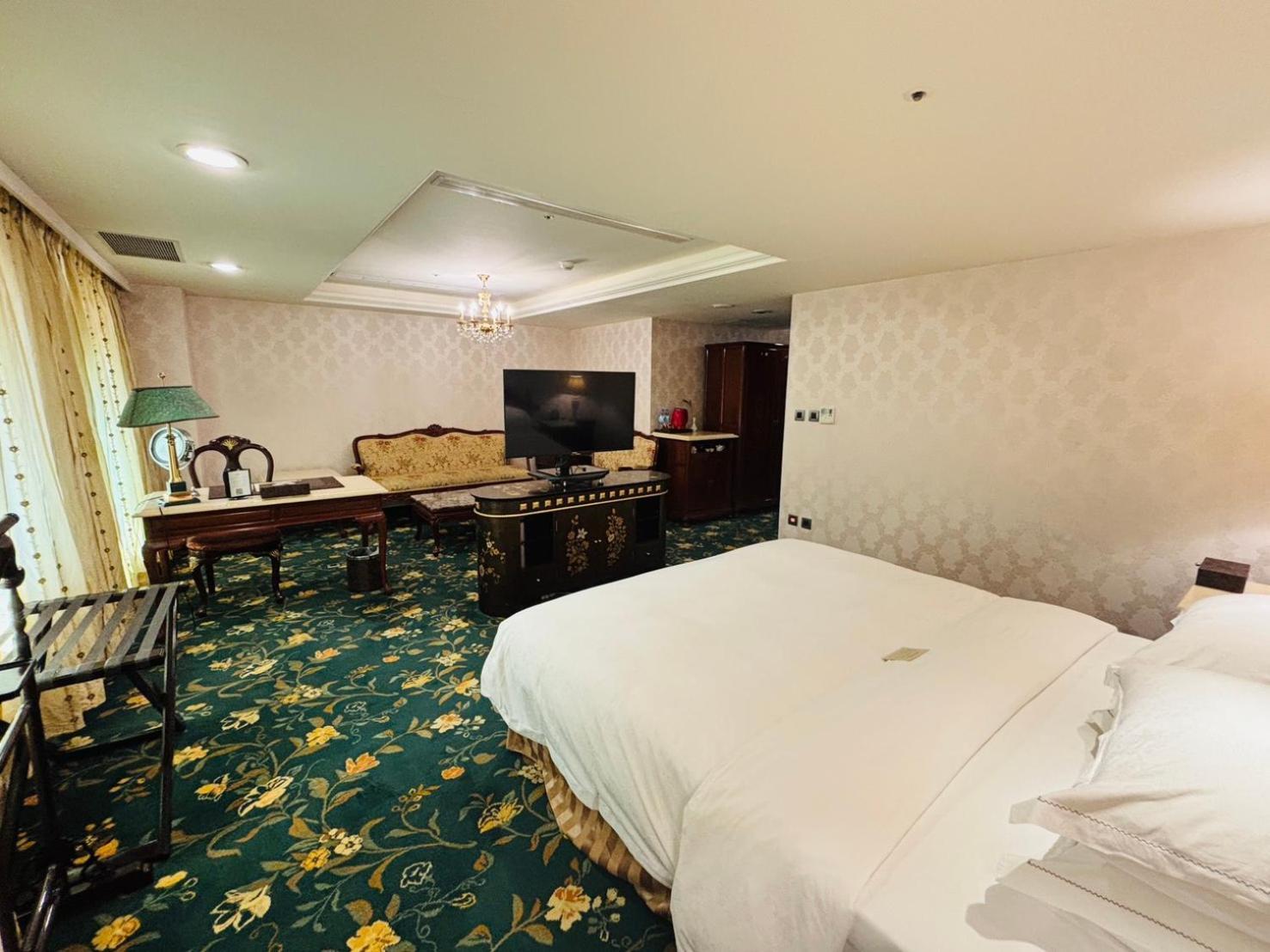 Royal Seasons Hotel Taipei ‧ Nanjing W. Экстерьер фото