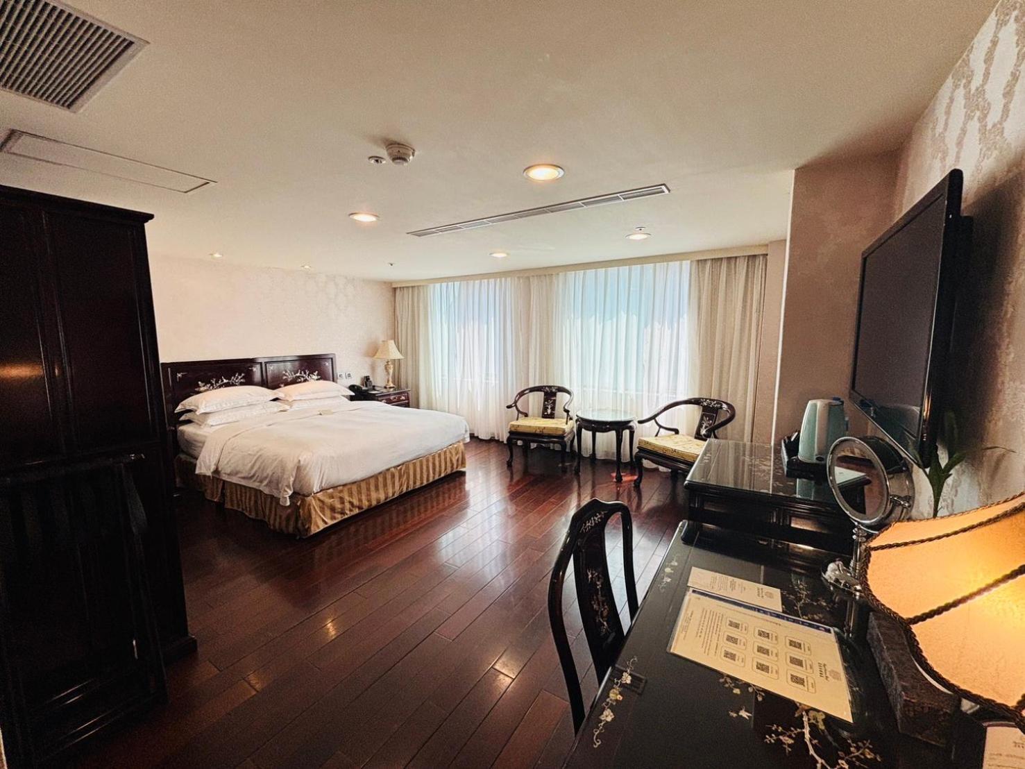 Royal Seasons Hotel Taipei ‧ Nanjing W. Экстерьер фото
