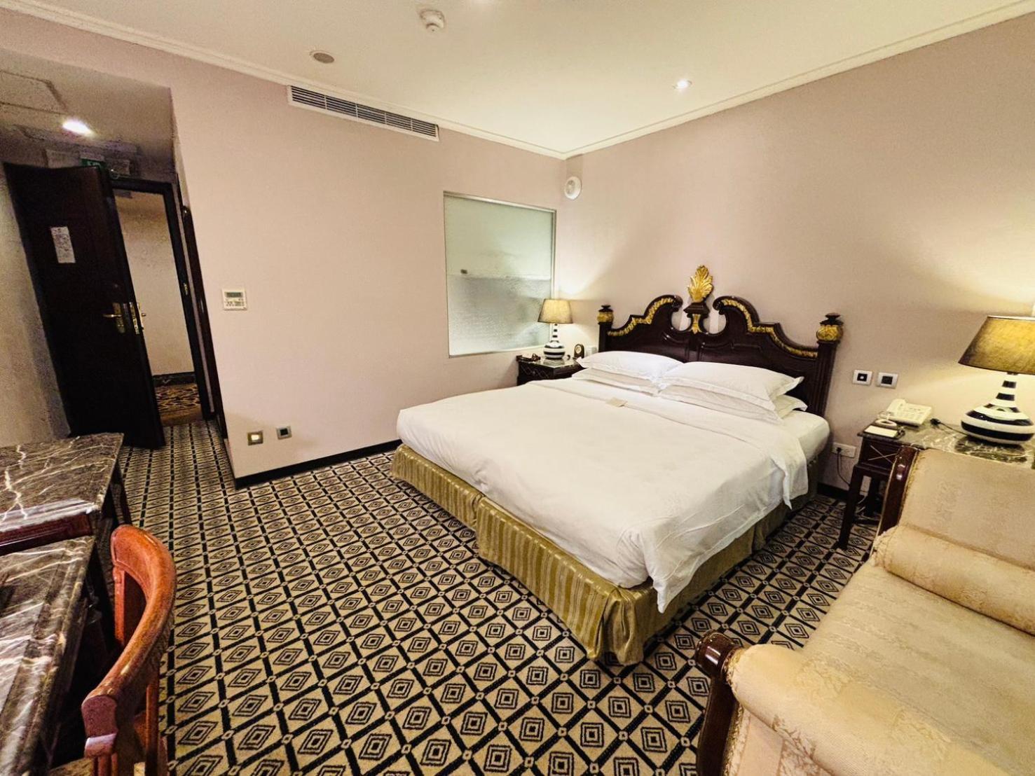 Royal Seasons Hotel Taipei ‧ Nanjing W. Экстерьер фото